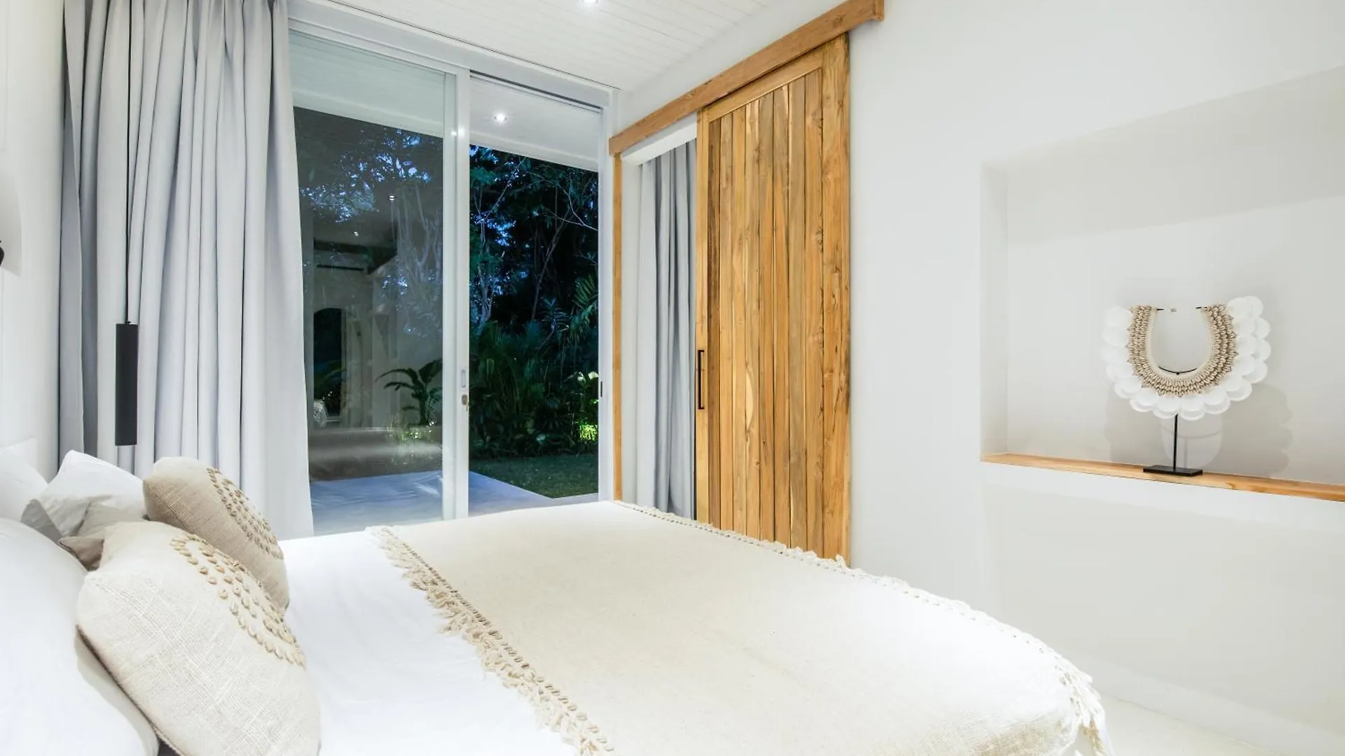 Modern 2Br Villa 5 Mins To Bingin Beach 0*, Uluwatu (Bali)